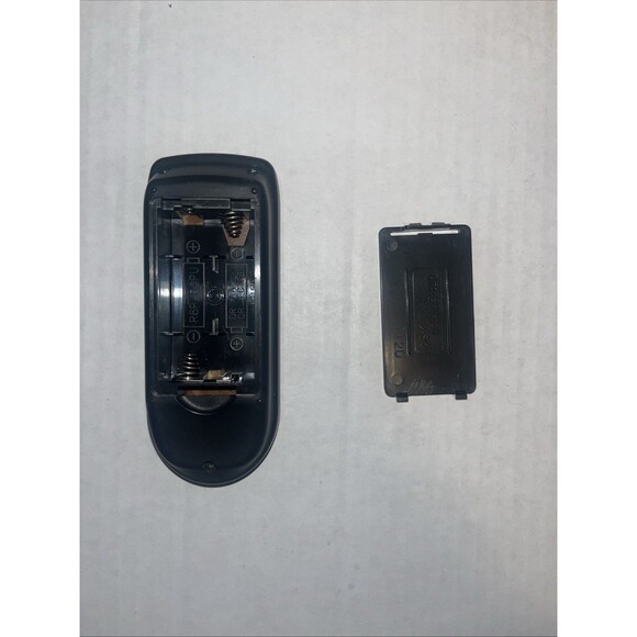 Sharp G0085TA OEM Camcorder Remote VLA100, VLA45U, VLAH50U, VLAH60K TESTED WORKS - Picture 2 of 3